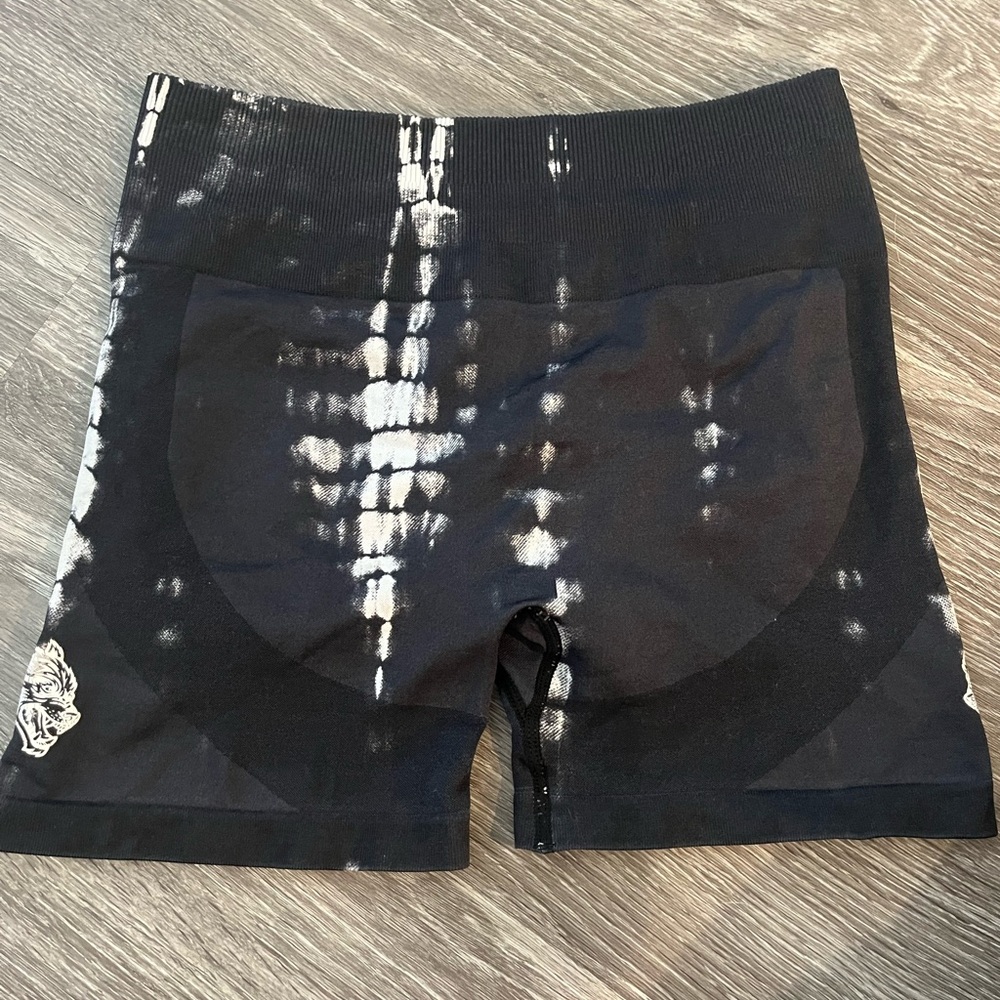 Darc Sport Everson Seamless Shorts in Black and White Serpent